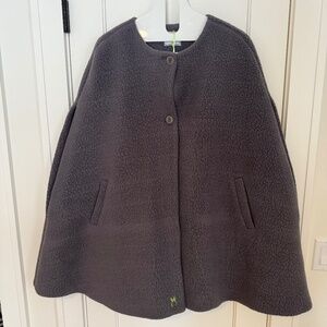 NWT Dudley Stephens Crescent Cape - Sherpa  M/L